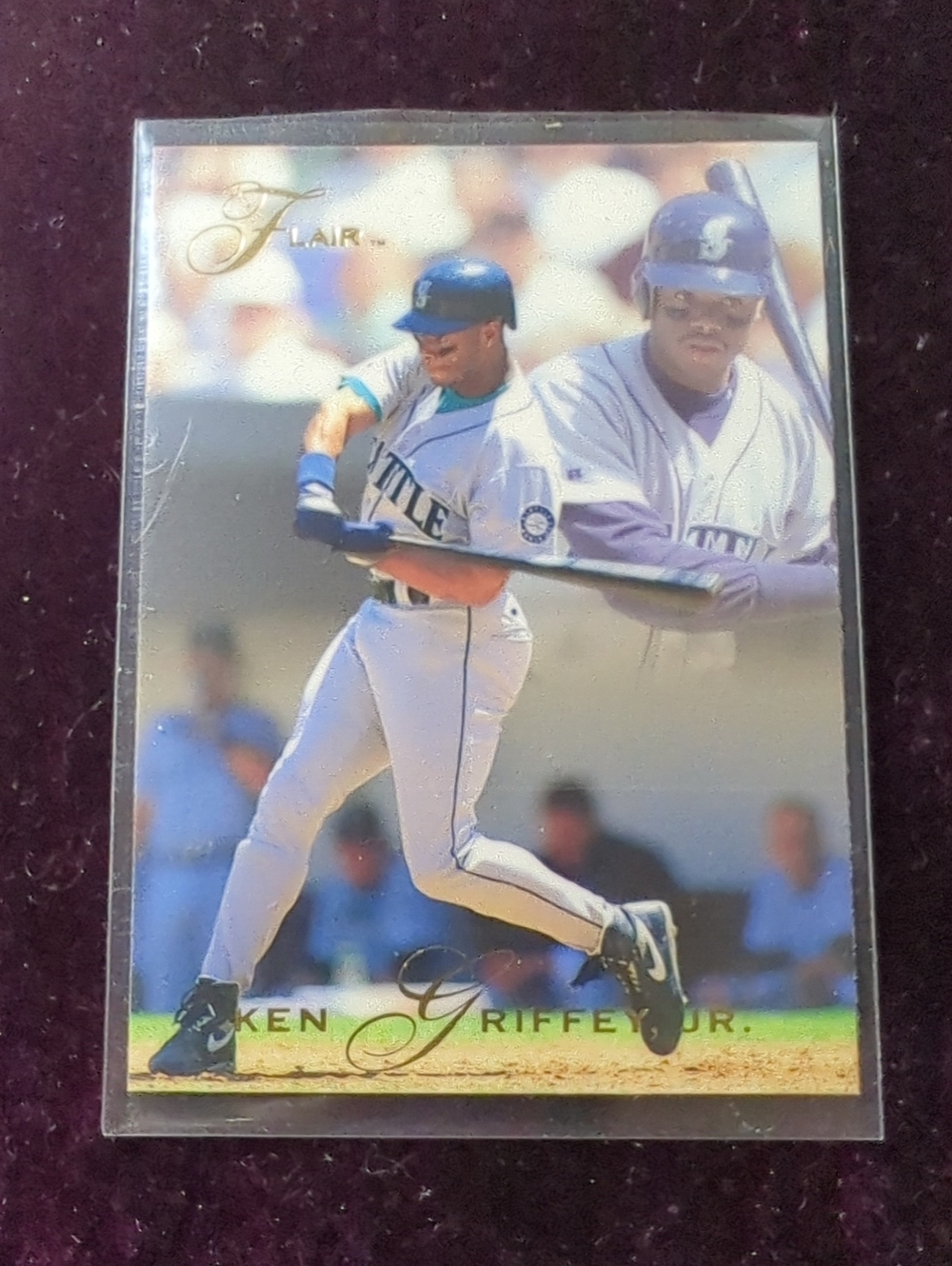 BASEBALL CARD UPPER DECK FLEER FLAIR SEATTLE MARINERS KEN GRIFFEY, JR. HITTING